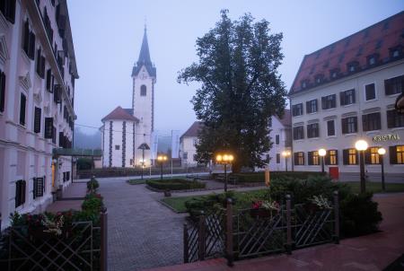 Zdraviliški trg ob zori, Boštjan Pucelj