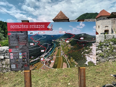 Sotejške stezice, info tabla